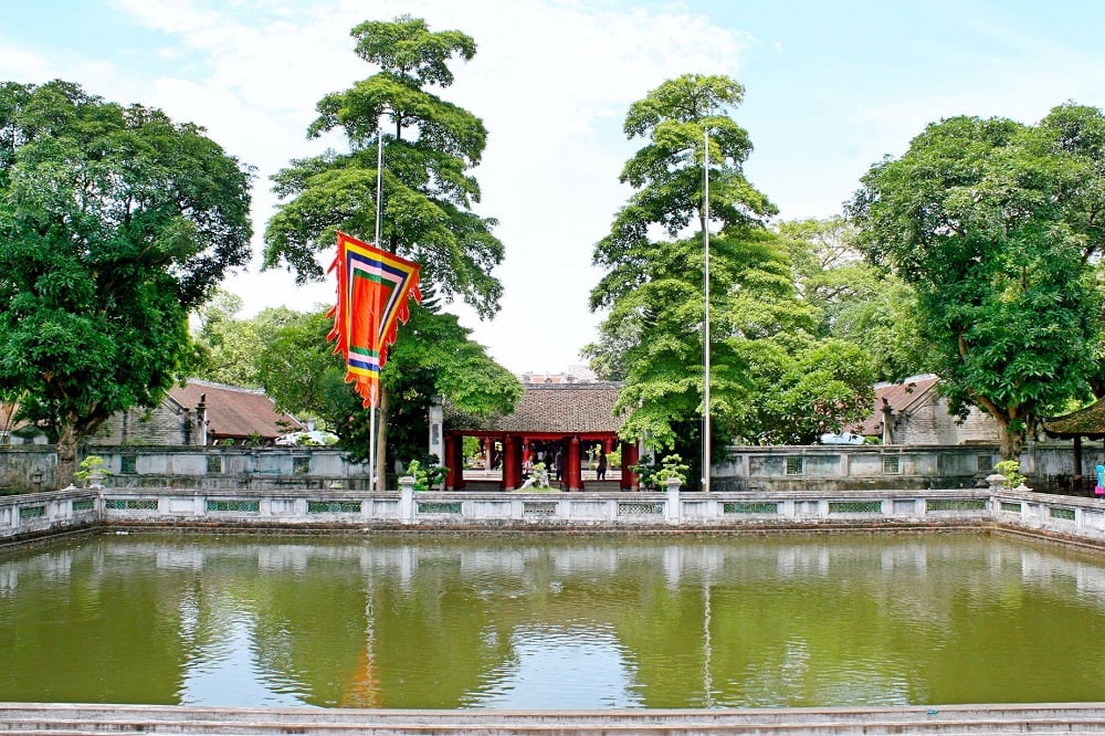 Văn Miếu Quốc Tử Giám: Hành trình khám phá tinh hoa văn hóa cùng Era Hotel