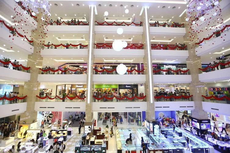 Vincom Center Nguyễn Chí Thanh: Trung Tâm Mua Sắm Hiện Đại, Sôi Động Cho Mọi Lứa Tuổi