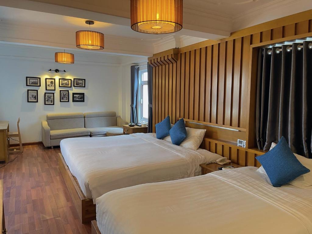 Review Charming Moon Hotel – Khám Phá Không Gian Lưu Trú Đẳng Cấp Giữa Lòng Hà Nội