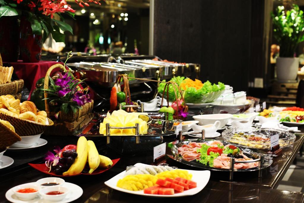 Review Classy Holiday Hotel &#038; Spa: Trải nghiệm lưu trú đẳng cấp tại trái tim Hà Nội