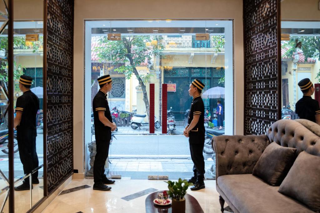 Review Classy Holiday Hotel &#038; Spa: Trải nghiệm lưu trú đẳng cấp tại trái tim Hà Nội