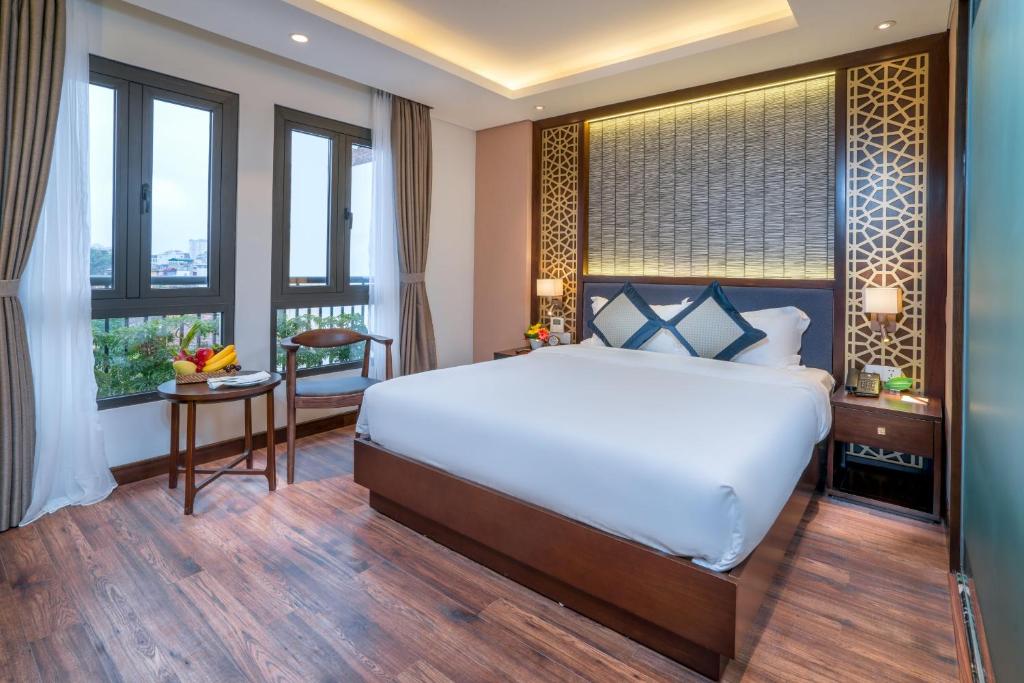 Review Conifer Grand Hotel: Trải Nghiệm Lưu Trú Sang Trọng Giữa Trái Tim Phố Cổ Hà Nội