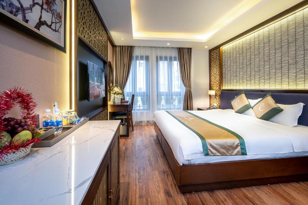 Review Conifer Grand Hotel: Trải Nghiệm Lưu Trú Sang Trọng Giữa Trái Tim Phố Cổ Hà Nội