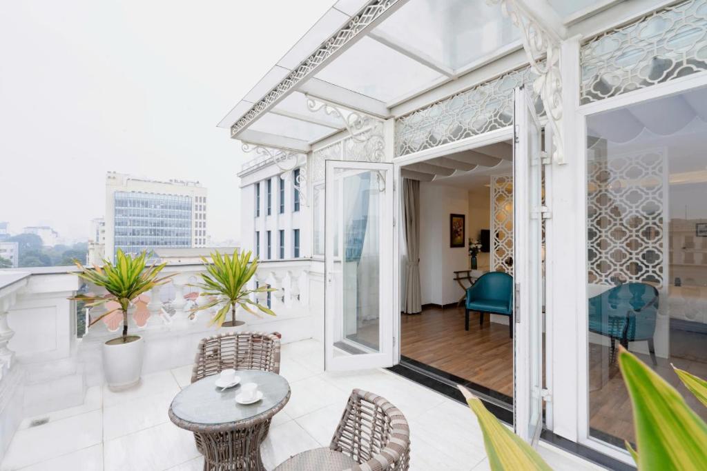 Review Eco Nest Classic Apartment: Điểm Dừng Chân Hoàn Hảo Giữa Trái Tim Hà Nội