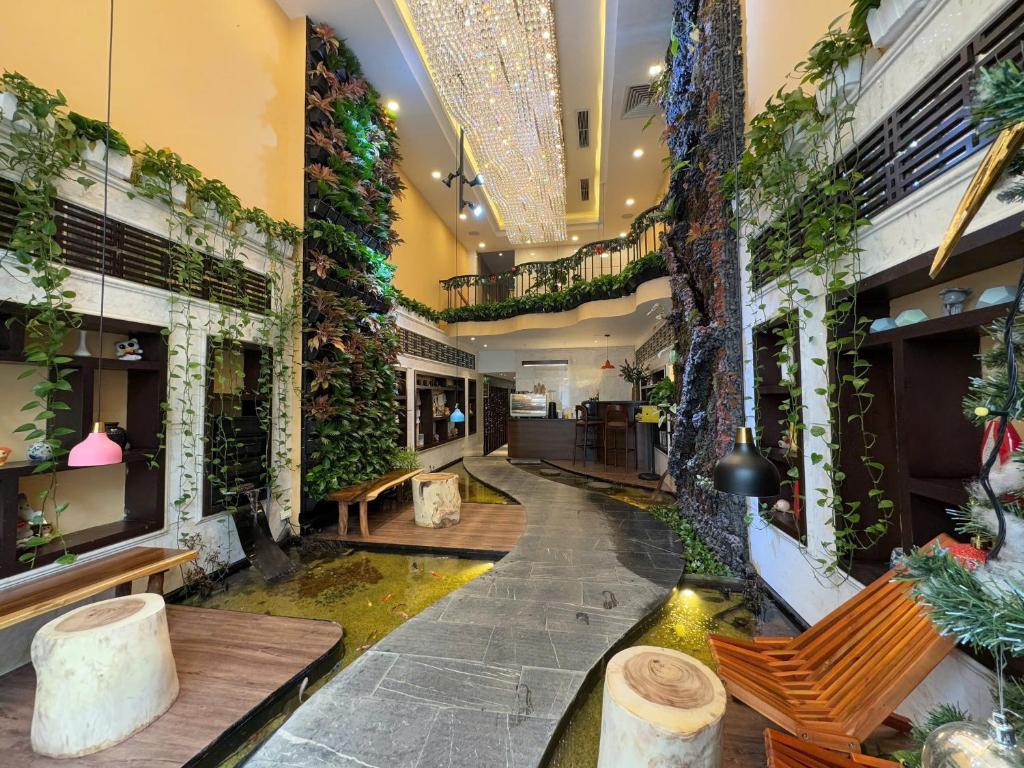 Review Hanoi Brilliant Hotel and Spa: Trải Nghiệm Nghỉ Dưỡng Tuyệt Vời Tại Trung Tâm Hà Nội