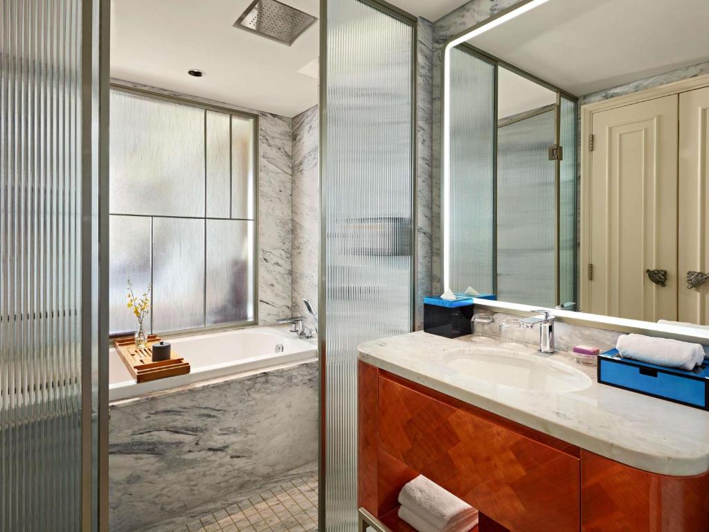 Review Khách sạn Mövenpick Hanoi Centre: Điểm đến sang trọng giữa lòng Thủ đô