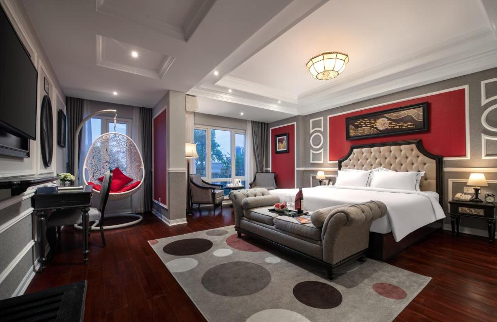 Review Khách sạn The Queen Hotel &#038; Spa 2: Trải nghiệm nghỉ dưỡng sang trọng giữa lòng Hà Nội