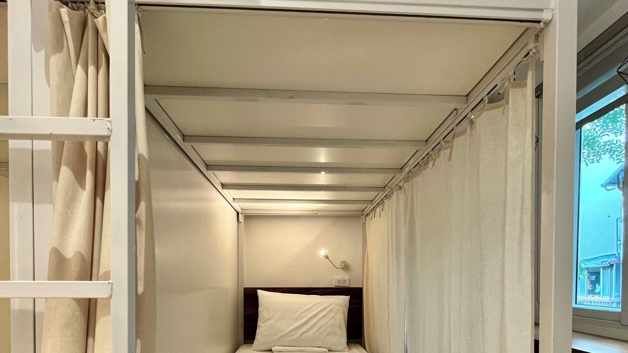 Review Urban Slumber Hostel: Điểm dừng chân lý tưởng giữa lòng Hà Nội