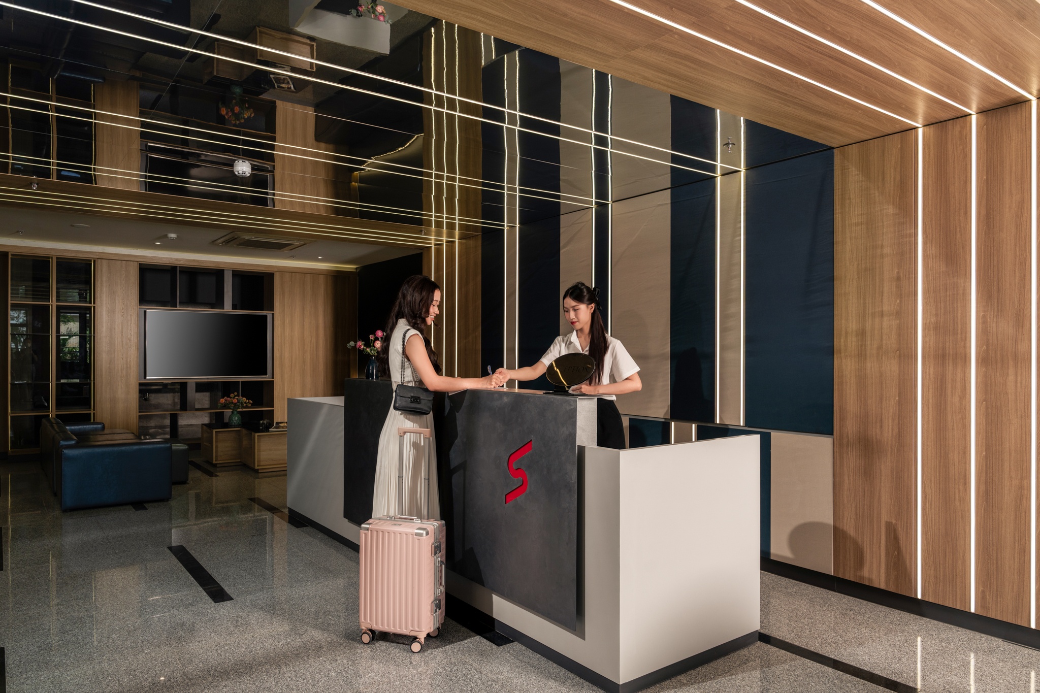 Rest Hotel: Khách sạn Đà Nẵng gần bãi biển Nguyễn Tất Thành