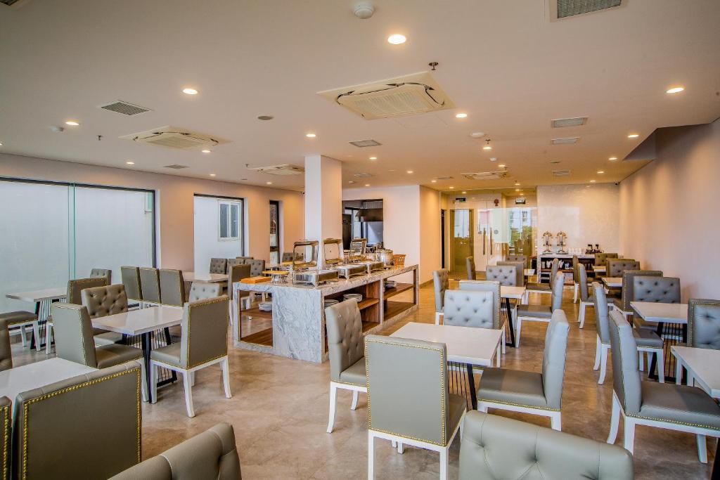 Sea Light Hotel: Trải Nghiệm Nghỉ Dưỡng Đẳng Cấp tại Đà Nẵng